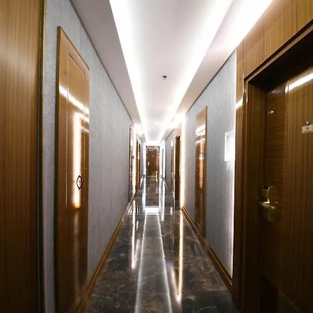 Grand Star Premium Hotel 4*