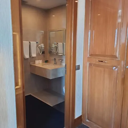 Hotel Grand Star Premium 4*