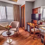 Hotel Grand Star Premium 4*