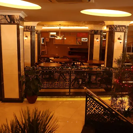 ホテル Grand Star Premium 4*