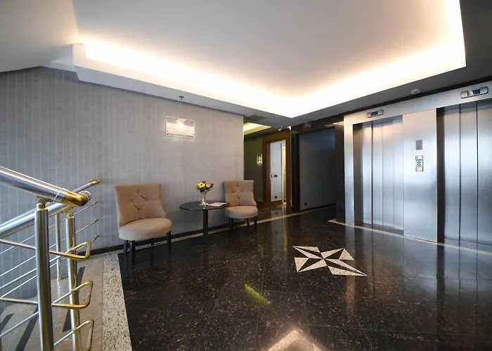 Grand Star Premium Hotell 4*