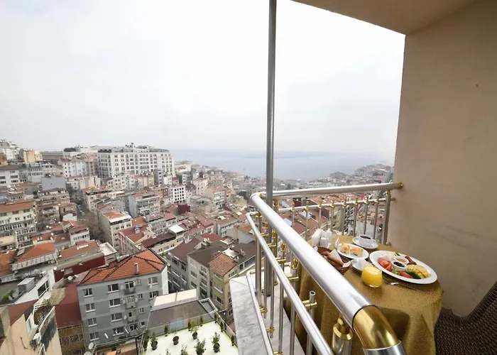 Hotell Grand Star Premium