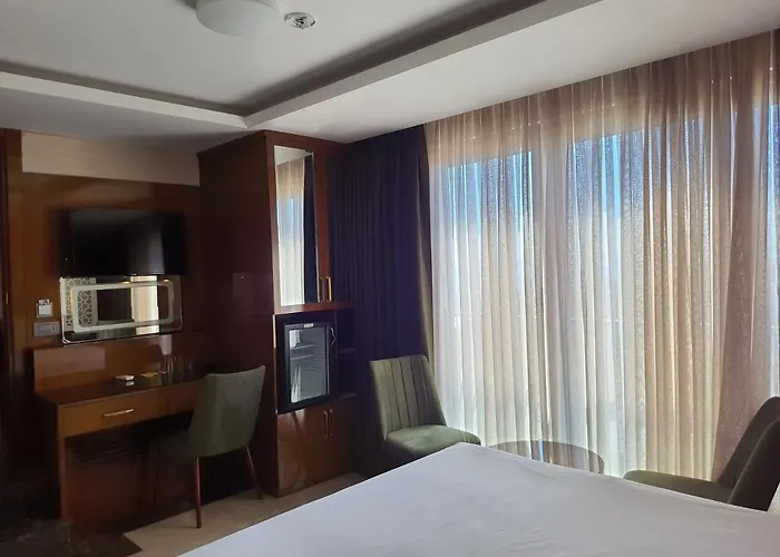 Hotell Grand Star Premium 4*