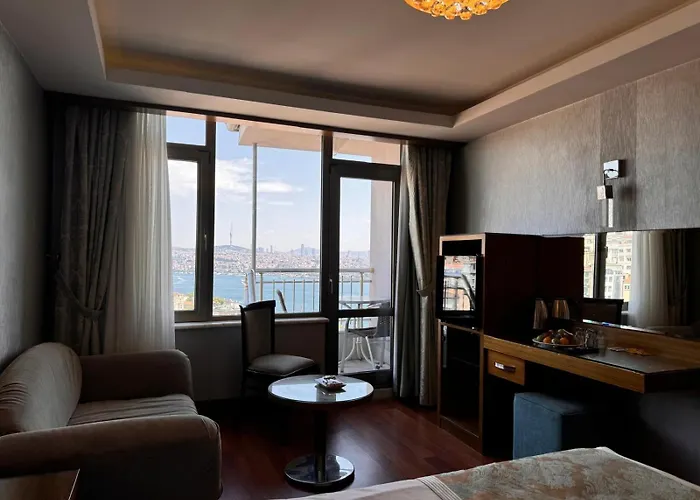 Grand Star Premium Hotell 4*